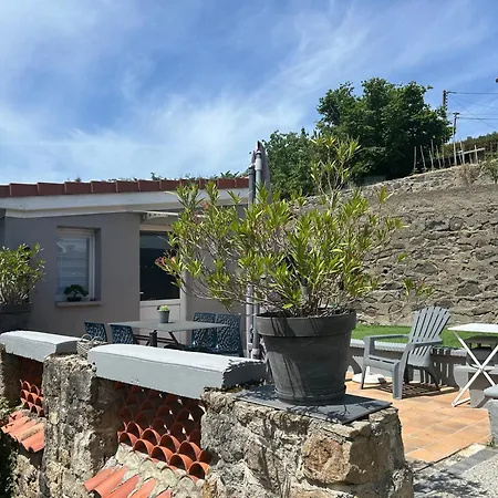 Le Clos Des Arvernes בית נופש *